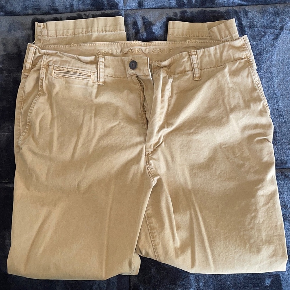 Only worn once!! American Eagle Flex Khakis 34x30